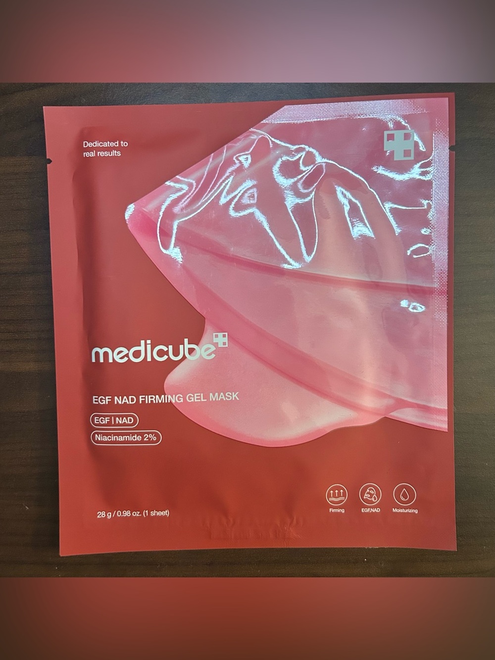 MediCube EGF NAD Firming Gel Mask
Pink sheet mask